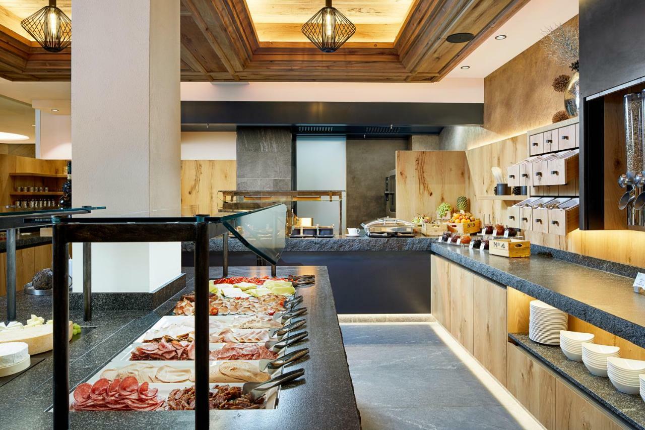 Hotel Tirol Ишгль Экстерьер фото