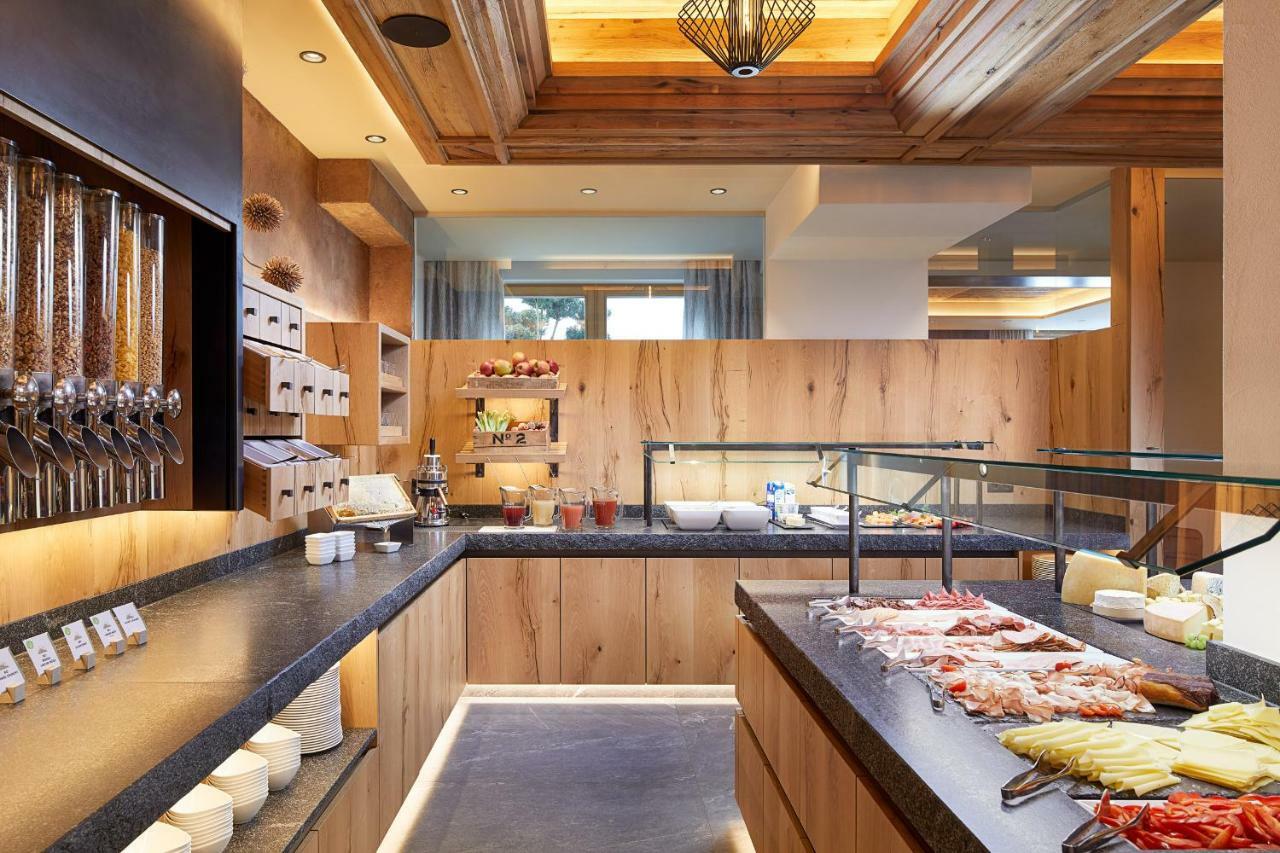 Hotel Tirol Ишгль Экстерьер фото